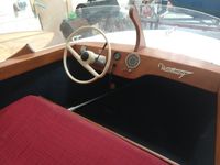 Cockpit mit Wartburgemblem und Steuerrad vom Wartburg 311